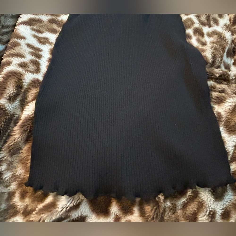 Black Ribbed  Dress - Picture 4 of 5